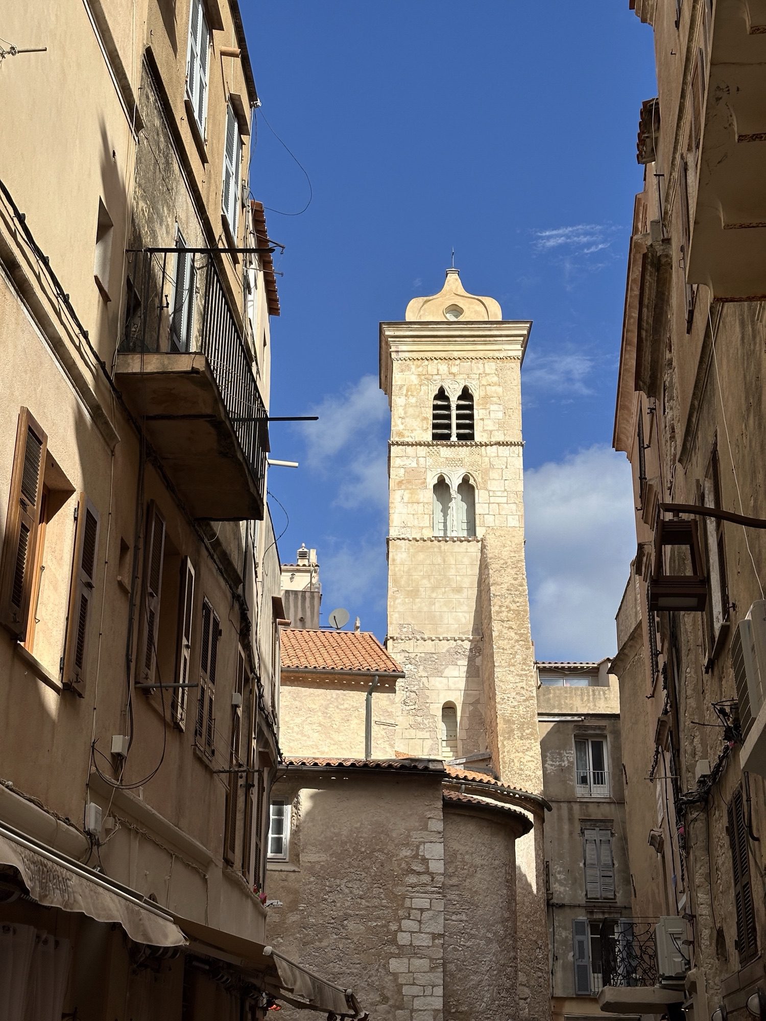 Kerktoren van Bonifacio.