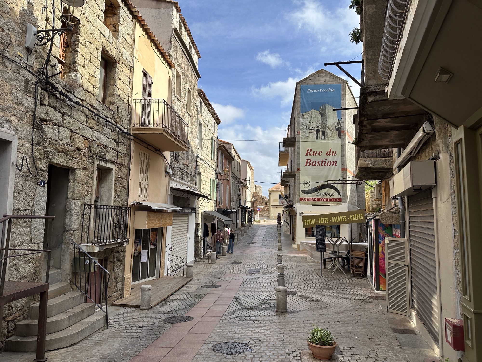 Straat naar de citadel.